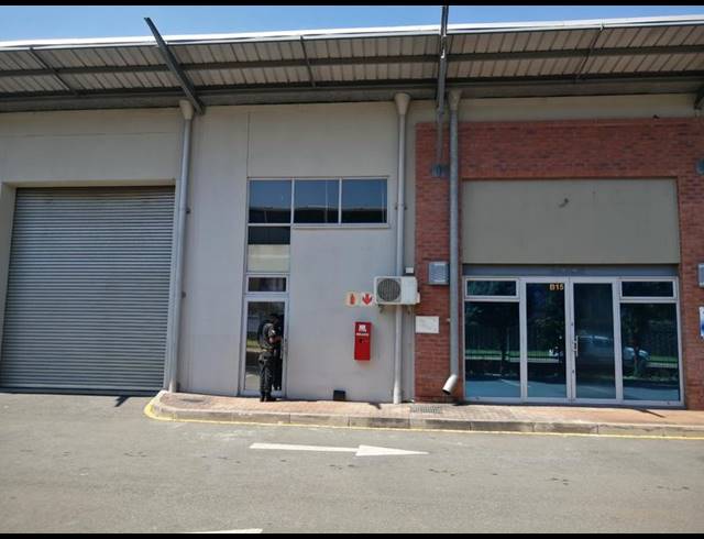 INDUSTRIAL PROPERTY TO RENT IN LASER PARK